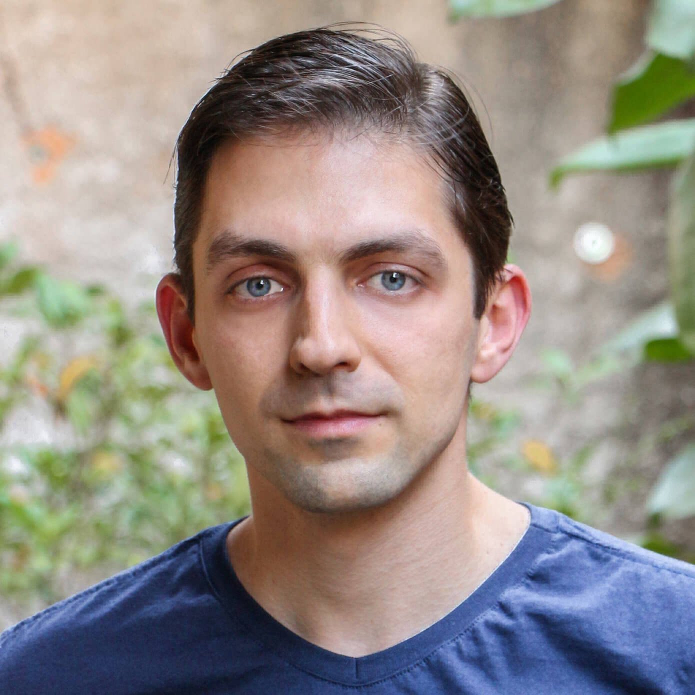 Luan Volpato, publicitário, designer gráfico e fotógrafo.